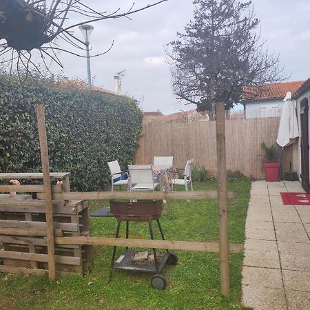La Cagouille Bed & Breakfast Mauze-sur-le-Mignon Bagian luar foto